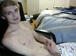 Blonde 19-year-old gay stud