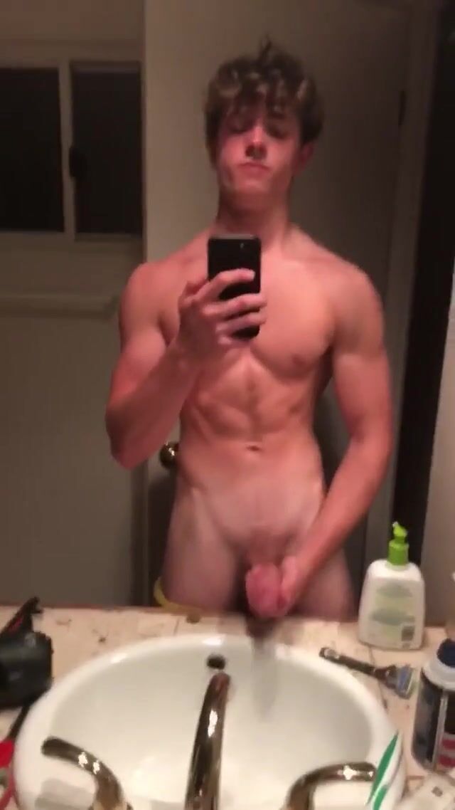 Blonde jerking in sink solo fun cam boys porn
