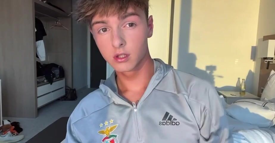 Grey hoodie boy wanked