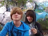Junge kuss 2