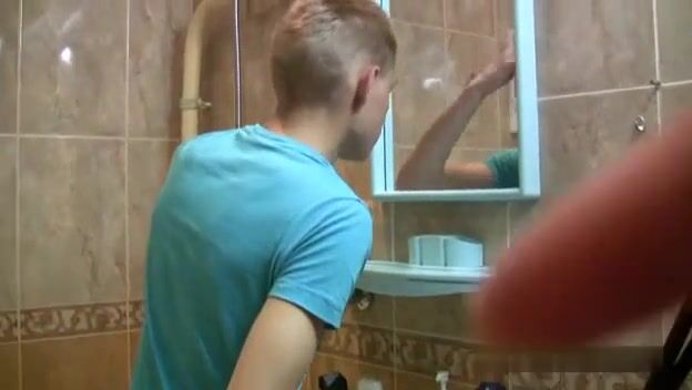 Boy's bathroom wank by dad