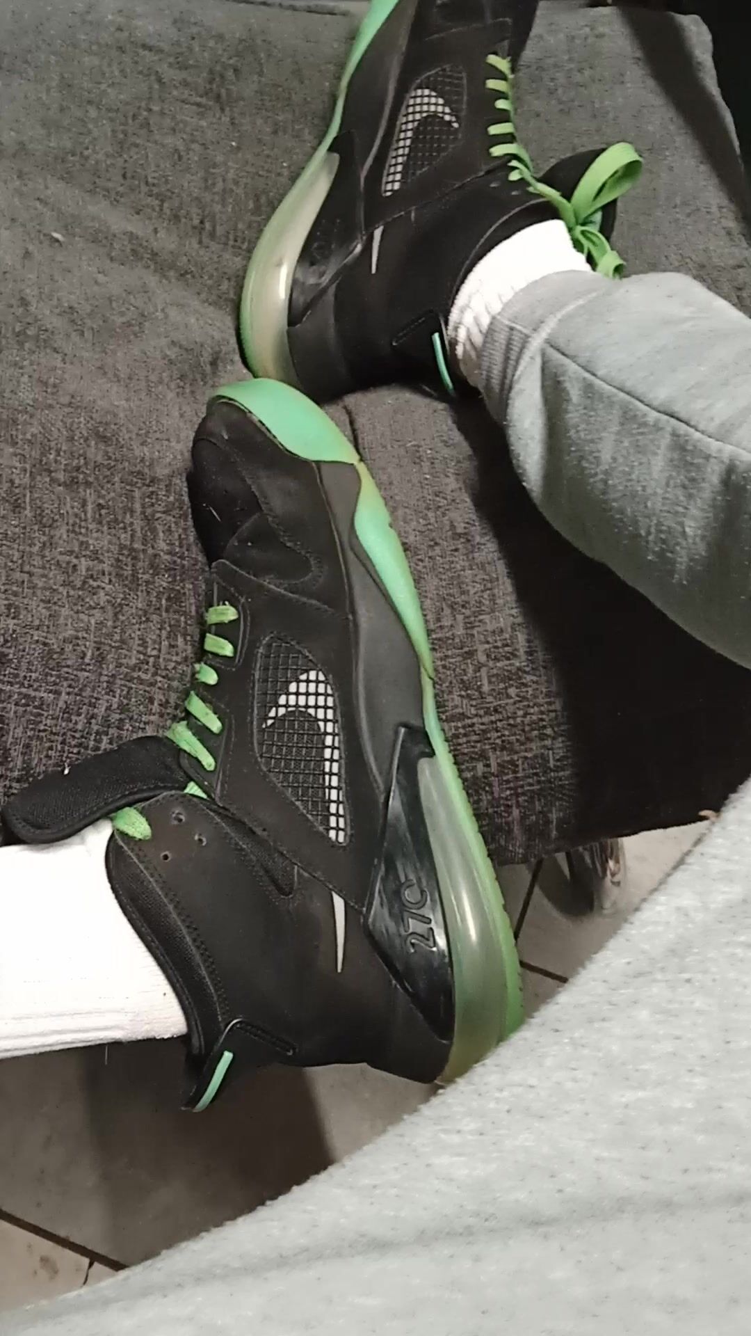 Trackies & jordans tease: boy shooters unload