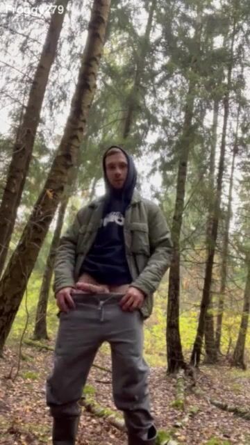 Twink wichst den bareback-schwanz des muskel-daddys