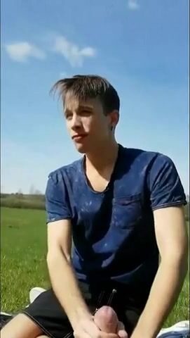 Outdoor amateur blowjob