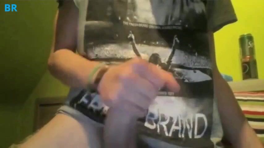 Hung lad’s raw chaos of sounds, drugs and cock