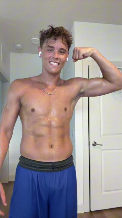 Brandon dwyer snapchat bareback muscle twink daddy cock