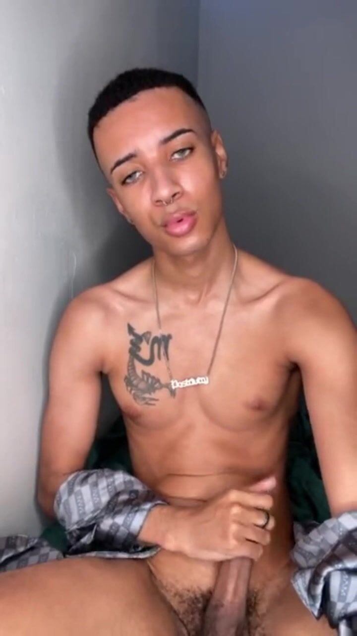 ブランドンファウズのonlyfansオナニー