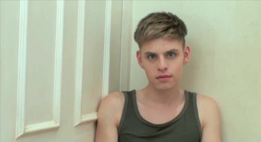 Britboy tommy's nice gay teen porn