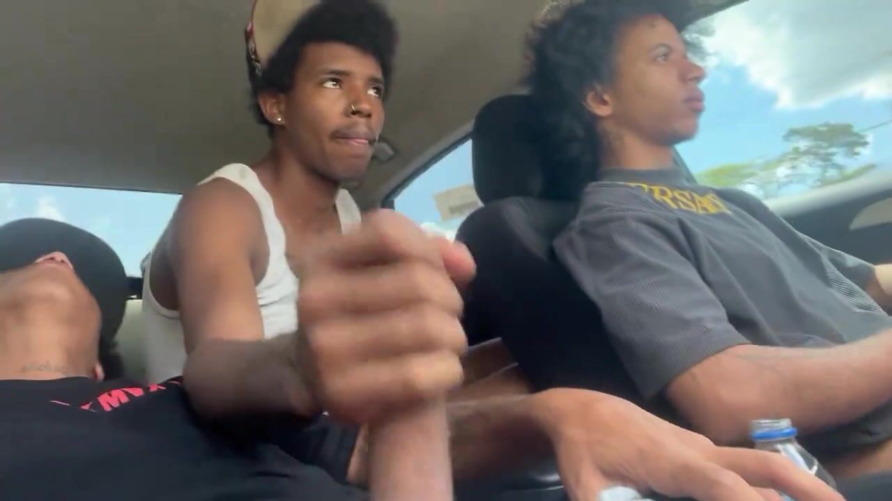 Str8 bro strokes my cock for a free ride