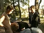 Vidéos porno gay de parc à vélos abandonné