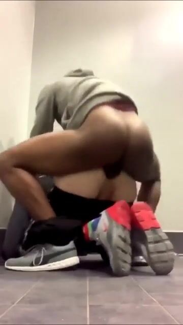 Bully pounds white lad raw in corridor