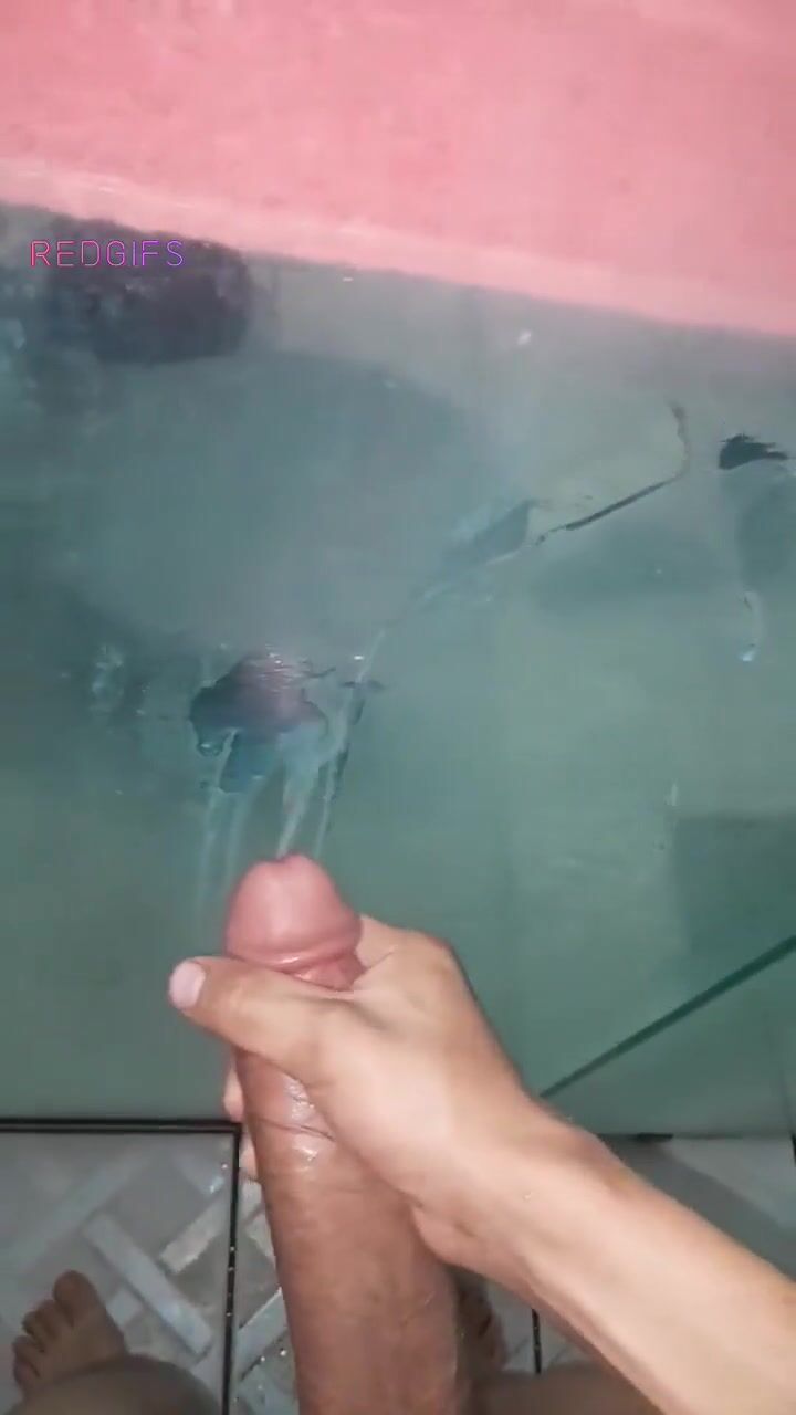 Blanco se corre en la ducha