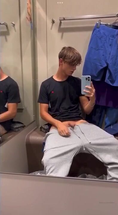 Camsven jerking in shop changing room boys porn