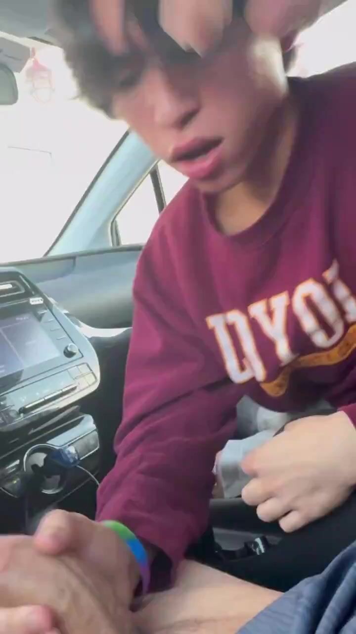 汽车头部结束没有射精