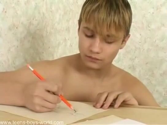 Carlos cums hard: gay porn tube sex videos