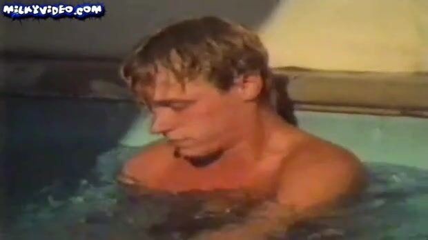 Twink boys bareback fuck in water
