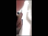 在更衣室被抓到的 guys