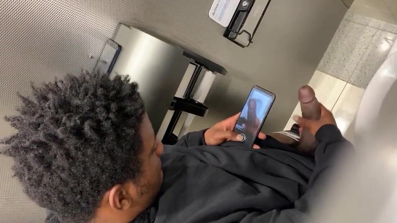 Bbc stud caught recording his massive cock