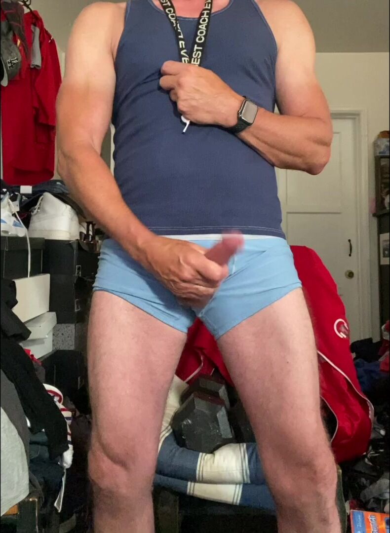 Dilf jockdad87 unloads friday cumshot