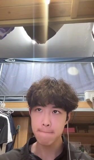 Chinese college influencer shoots his load for fans on video call