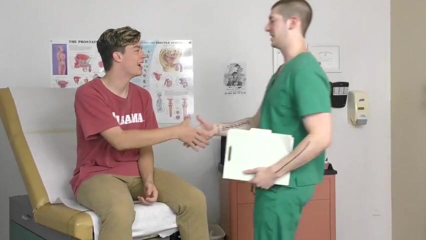 College twink gets physical with daddy’s bareback cock