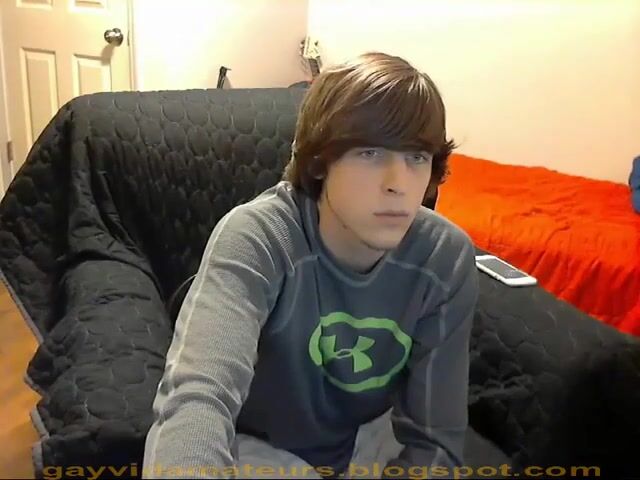 Twink plays piano then daddy pounds his organ raw