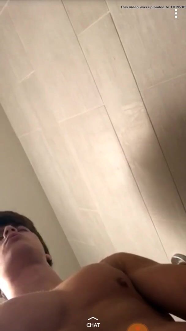 Muscle jock baited by twink