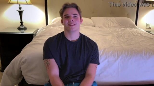 ツインクが筋肉ダディを生で乗る前に革紐を数える