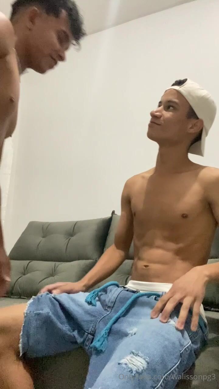 Countryside twink offers ass to hot muscle daddy