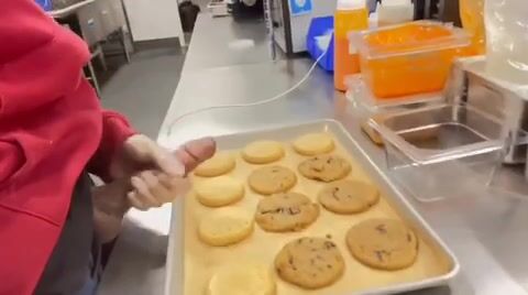 بسكويت مغطى بالمني في وينديز