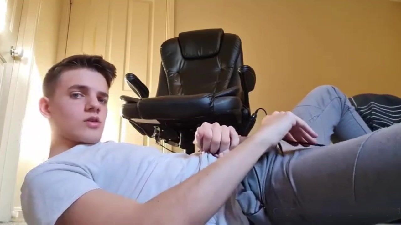 Cum worship this hard dick