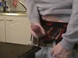 Cumming raw in the kitchen