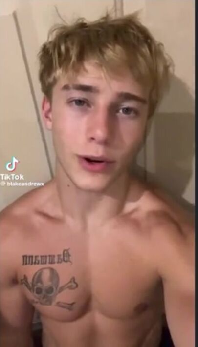Cute blonde tiktoker blake jo on tiktok
