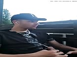 твинк писает на себя - порно с милым мальчиком