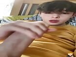 かわいい男の子がソロゲイオナニーで顔に射精