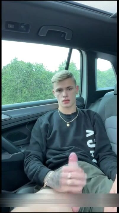 Cute twink wanks hard cock in car