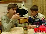 Chicos lindos se divierten sin condón
