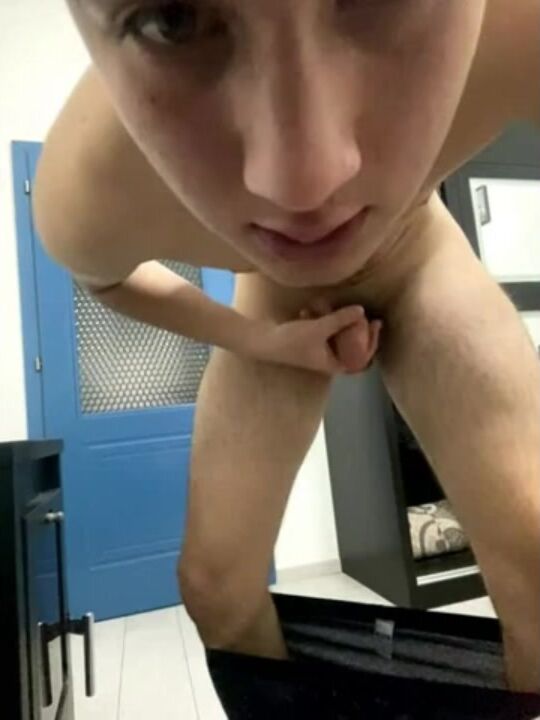 Cheating girl caught chatting