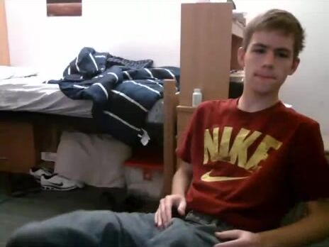 College dorm cam boys get cute and hard