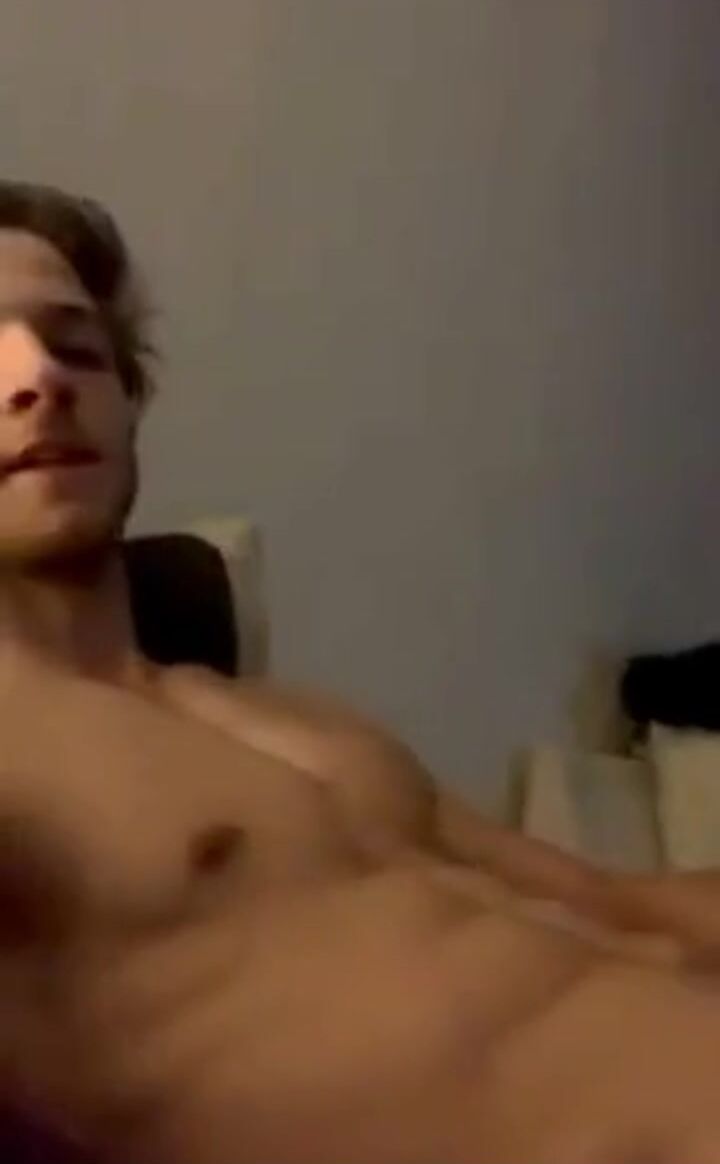 Blond lockt muskel daddy ohne kondom