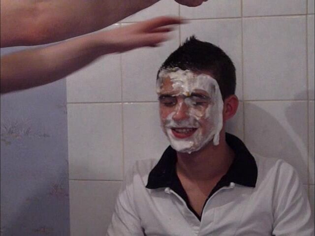 Garoto francês fodido sem camisinha