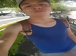 Chico lindo paseando, porno gay