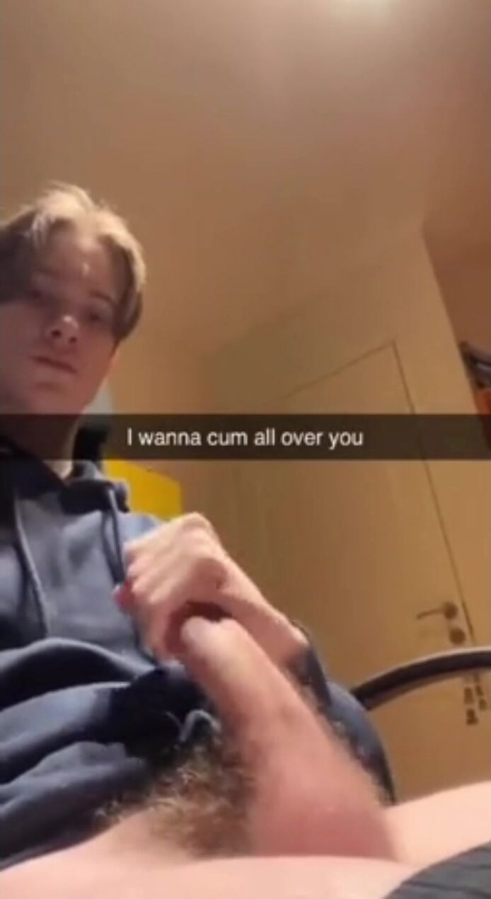 Cute snapchating baiting off