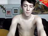 かわいい男の子がゲイポルノtubeでオナニー