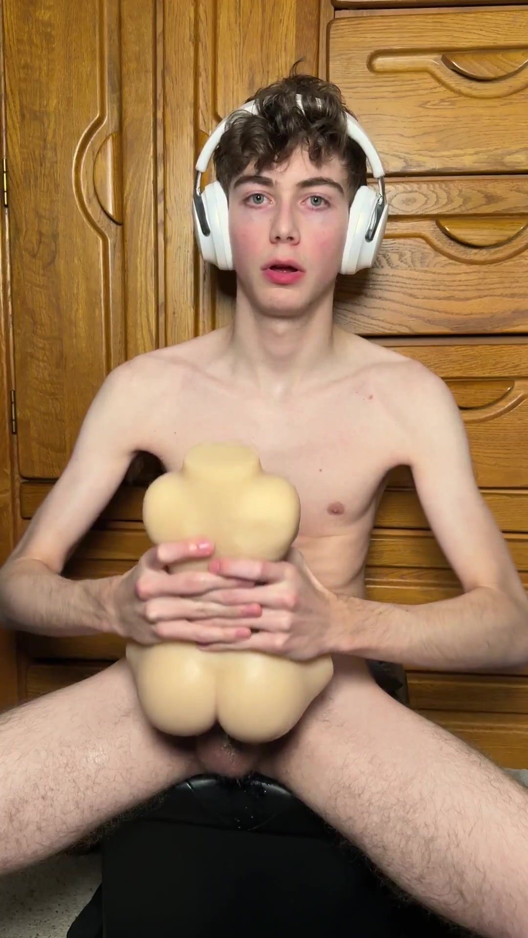 Twink pumps hard with toy then cums gay porn
