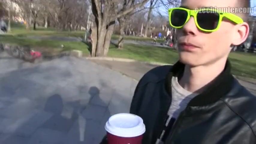 Czech hunter pounds public twink