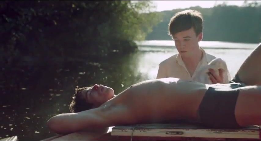 Escena de paja gay de la película departure