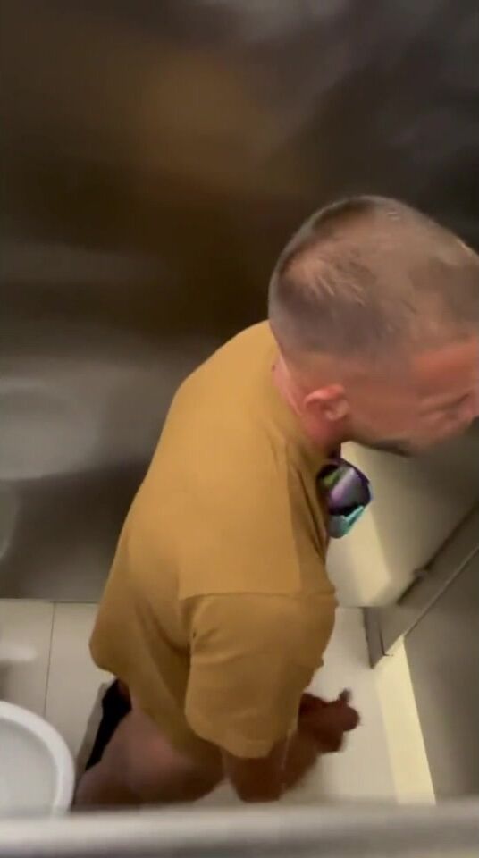 German spy caught in toilet