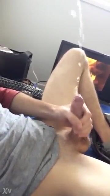 Massive geyser cumshot from dnz quick