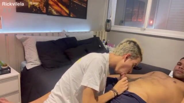 Dnz str8 lad’s first gay bj